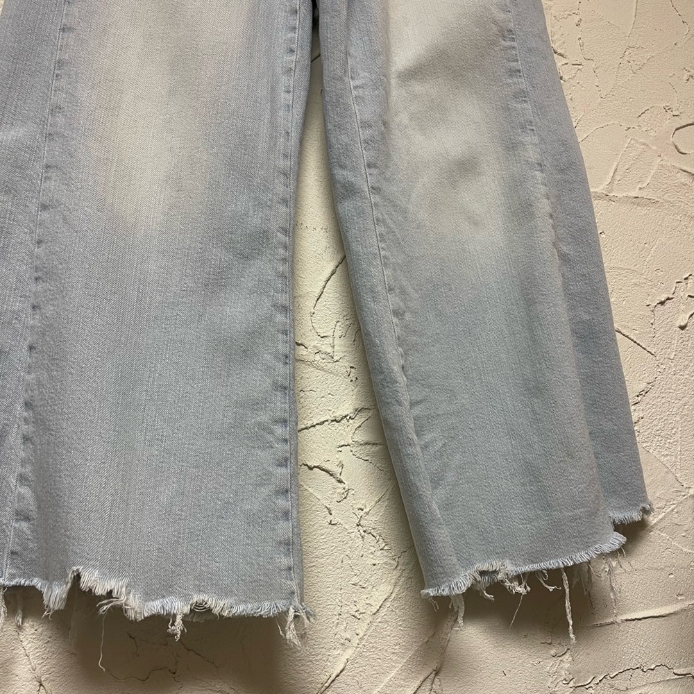 Pilcro Adi Regenerative Cotton Mid Rise Flare Jeans in Safie Wash - Picture 4 of 5